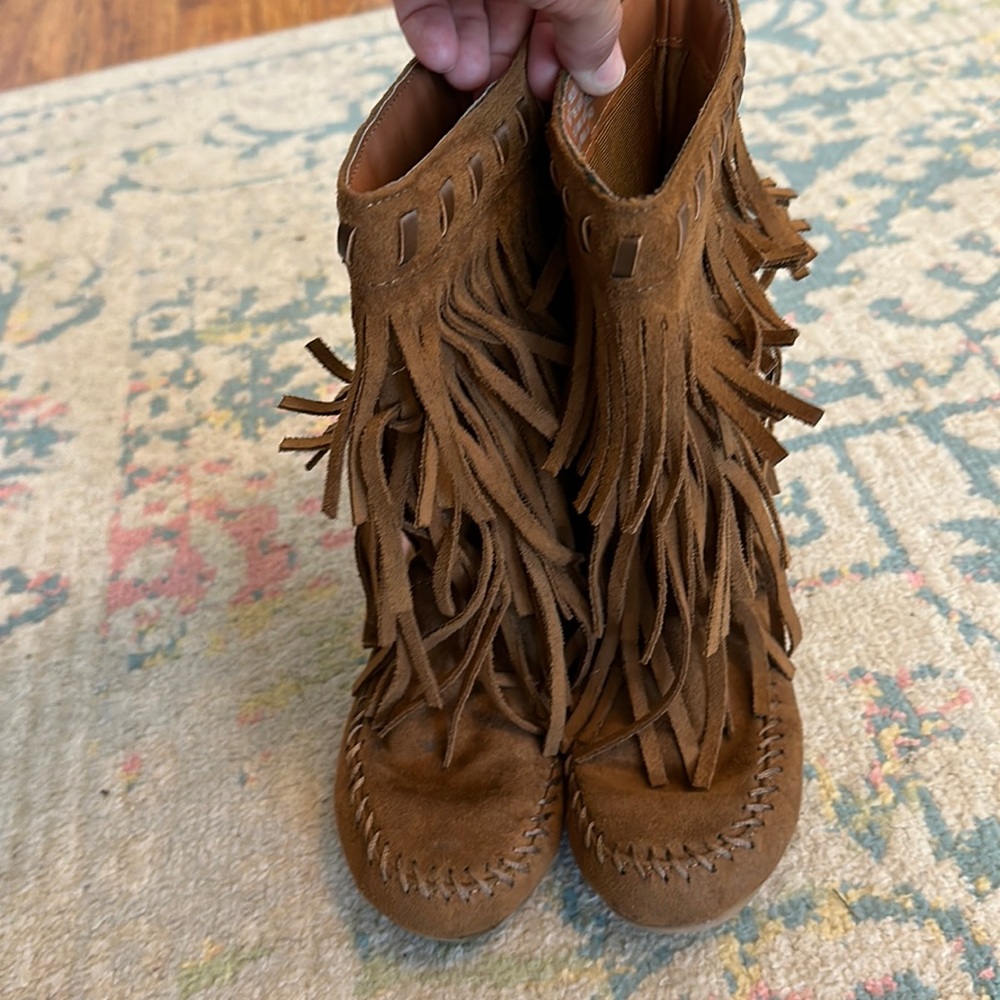 True Craft fringe boots for girls